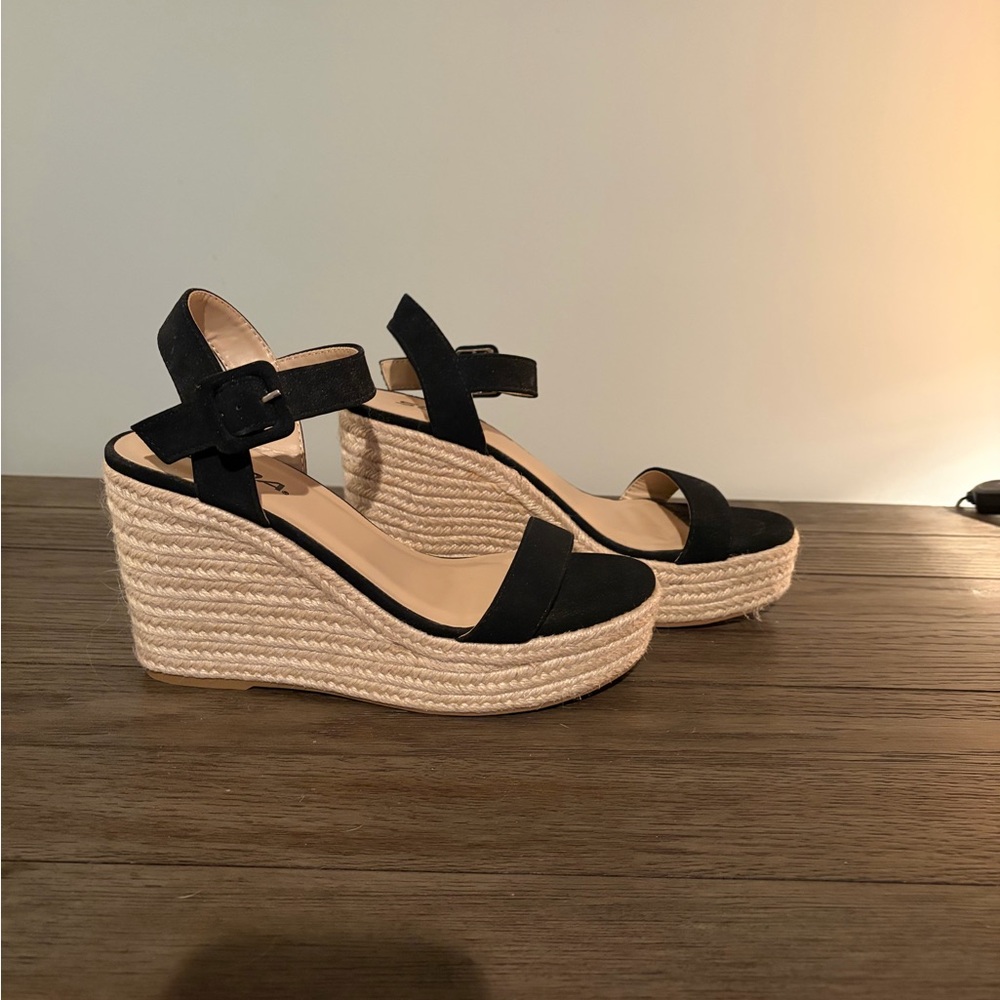 Soda Black Espadrille Wedge Sandals with Natural Rope Platform